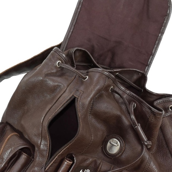 Large Vintage Brown Cowhide Leather Backpack - Picture 7 of 16